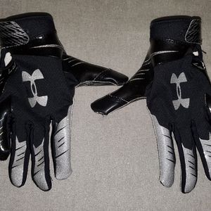 Youth football gloves *SOLD*